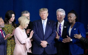 Chính trường Mỹ: Cái bóng lớn của ông Trump