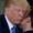 Ông Trump bất ngờ với nụ hôn kiểu Pháp