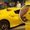 Tài xế Ferrari chỉ yêu cầu ông cụ làm xước xe đền bù tượng trưng, cộng đồng mạng khen ngợi