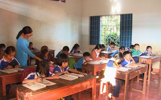 Thu tiền nông thôn mới trong trường học là không đúng cách