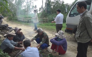 Lập “chốt BOT” tại đường nông thôn mới để thu tiền khai thác rừng