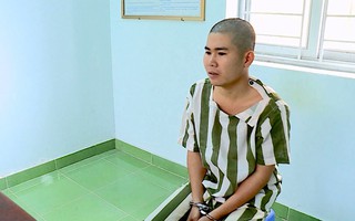 Bị khởi tố vì đánh bạn nhậu mù mắt