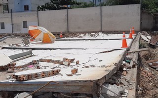 Đứng tránh nắng, hai công nhân bị bức tường đẻ tử vong