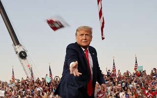 Video: Tổng thống Trump nhảy múa