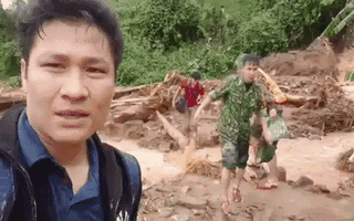Video: Phóng viên Tuổi Trẻ vào điểm nóng sạt lở kinh hoàng nghi vùi lấp 22 cán bộ chiến sĩ ở Quảng Trị