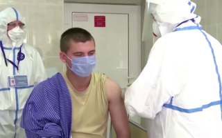 Video: Vắcxin COVID-19 của Nga hiệu quả 92%