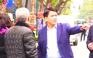 Video: Ông Nguyễn Đức Chung đưa 10.000 USD cho cán bộ C03 thông qua tài xế riêng