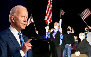 Video: Ông Biden chạy bộ ra sân khấu trong tiếng reo hò của người ủng hộ