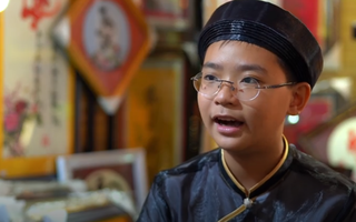 Video: Xếp hàng xin chữ 'ông đồ nhí' 12 tuổi