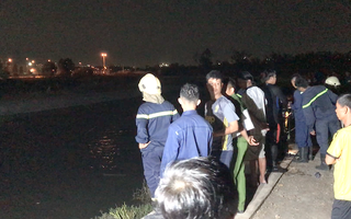 Video: Đi câu cá đêm, 2 học sinh lớp 6 trượt chân xuống kênh tử vong