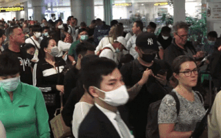 Video: Từ 0h 25-3, hàng không dừng đưa công dân Việt Nam ở nước ngoài về Tân Sơn Nhất