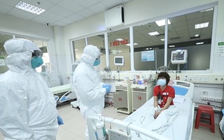 Video: 27 ca nhiễm COVID-19 được xuất viện, số bệnh nhân khỏi bệnh nhiều nhất trong 1 ngày