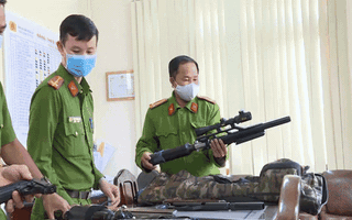 Video: Hàng loạt súng ống tự chế bị công an TP. Đà Lạt thu giữ