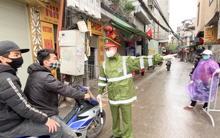 Video: Từ chối ra vào làng Phú Đô nếu không có lý do chính đáng