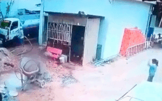 Video: Khoảnh khắc chiếc xe bồn chở xăng phát nổ khiến 2 người tử vong