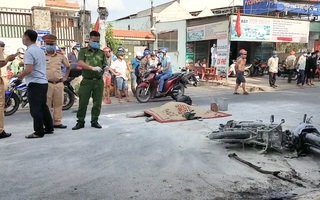 Video: Xe bồn cán xe máy bốc cháy, 1 người chết