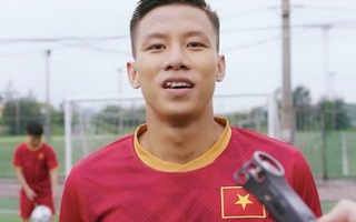 Video: Cầu thủ Quế Ngọc Hải nói gì về vụ vi phạm bản quyền?