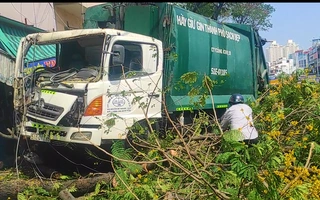 Video: Xe chở rác đổ dốc cầu Chà Và, bị mất thắng, tông loạn xạ