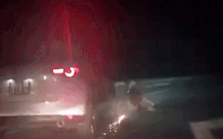 Video: Tài xế ô tô say rượu kéo lê xe máy hơn 2km