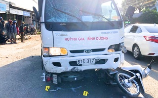 Video: Tài xế xe tải ngủ gật ‘lùa’ 5 học sinh và 1 thanh niên bị thương nghiêm trọng