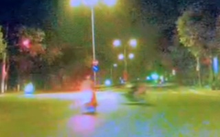 Video: Vượt đèn đỏ đâm sầm vào nhau, hai người tử vong