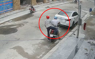 Video: Để 50 triệu đồng trong cốp xe nhưng quên rút chìa khóa, mất xe mất luôn tiền
