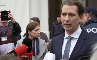 Video: Thủ tướng nước Áo chủ động từ chức vì nghi án tham nhũng
