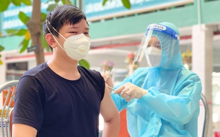 Video: Đề xuất người đã tiêm 2 liều vắc xin có thể tham gia hoạt động công cộng tại TP.HCM