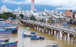 Video: Cầu Xóm Bóng Nha Trang có gì đặc biệt mà người dân muốn giữ lại khi xây cầu mới?