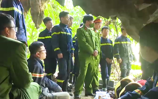 Video nóng: Sập mỏ vàng, 2 người mất tích tại thôn Kéo Nàng