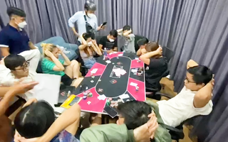 Video: Hai sinh viên cầm đầu sòng bạc ở quận Phú Nhuận