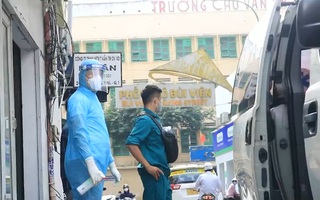 Video: Phong tỏa quán cà phê ở 'phố Tây' TP.HCM liên quan công chứng viên mắc COVID-19