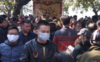 Video: Hà Nội dừng lễ hội, giải tỏa ngay trà đá vỉa hè