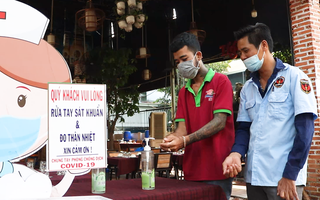 Video: TP.HCM mở cửa lại cơ sở kinh doanh dịch vụ