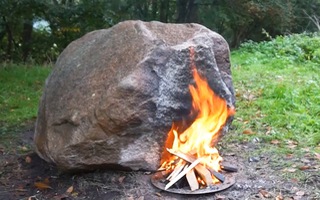 Video: Tảng đá kỳ diệu, cứ đốt lửa là phát wifi