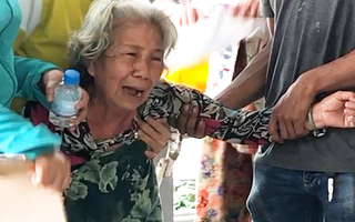 Video: Những hình ảnh nghẹn đắng trước 6 quan tài sau vụ cháy ở TP Thủ Đức