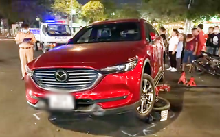 Video: Lần theo định vị, dùng ô tô truy đuổi hai người nghi trộm cắp xe máy