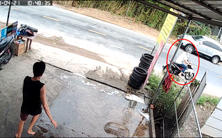 Video: Truy tìm hai tên trộm vào tiệm sửa xe trộm xe của khách