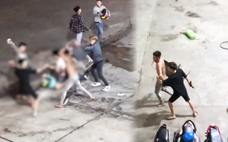 Video: Nhóm phượt thủ 'hỗn chiến' với thanh niên địa phương, có cả vật giống súng