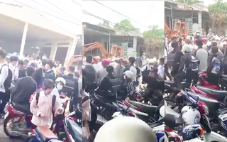 Video: Làm rõ 2 nhóm học sinh đánh nhau hỗn loạn trước cổng trường
