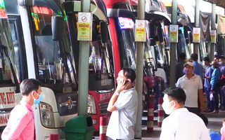 Video: Bến xe Miền Đông nói gì về phản ánh 'xe từ bến vẫn đi các tỉnh có dịch'?