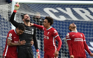 Video: Thủ môn Liverpool gây sốt khi ghi bàn ở phút bù giờ