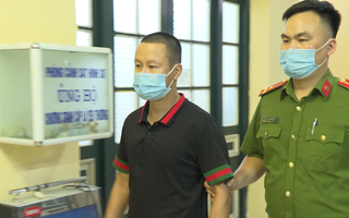 Video: Bắt nhóm tín dụng đen, dùng 'bom bẩn' để khủng bố người vay