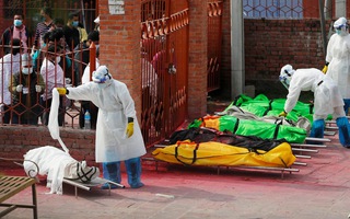 Video: Nepal đứng trước nguy cơ khủng hoảng dịch bệnh nghiêm trọng hơn Ấn Độ