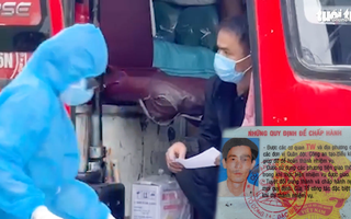 Video: 5 người Trung Quốc ‘đóng’ trong thùng cactông, dám dùng 'thẻ công vụ đặc biệt' giả để gặp