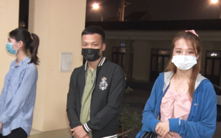 Video: Tụ tập ăn nhậu, 16 thanh niên ở Hà Nam bị phạt 32 triệu đồng