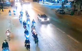 Video: 'Quái xế' học sinh, thanh niên 4 vùng rủ nhau về Đức Trọng náo loạn quốc lộ 20