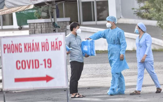 Video: 22 nhân viên Bệnh viện Bệnh nhiệt đới TP.HCM nghi mắc COVID-19