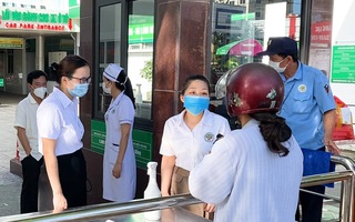 Video: Hai bệnh viện ở TP Vinh tạm dừng đón bệnh nhân vì có người mắc COVID-19 từng đến khám