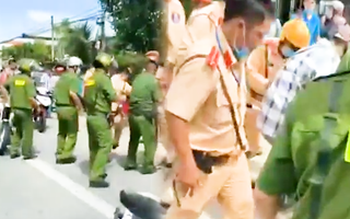 Video: Tài xế xe đầu kéo sử dụng ma túy, trốn chạy cảnh sát bị điều tra 2 tội